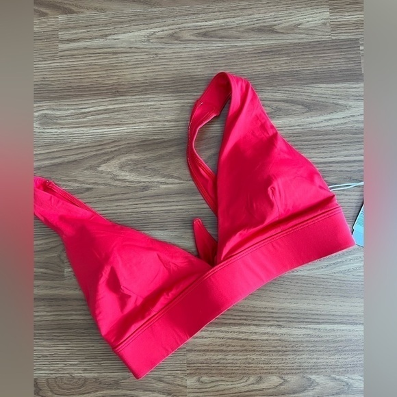 Everlane The Triangle Bikini Top NWT - Picture 7 of 16